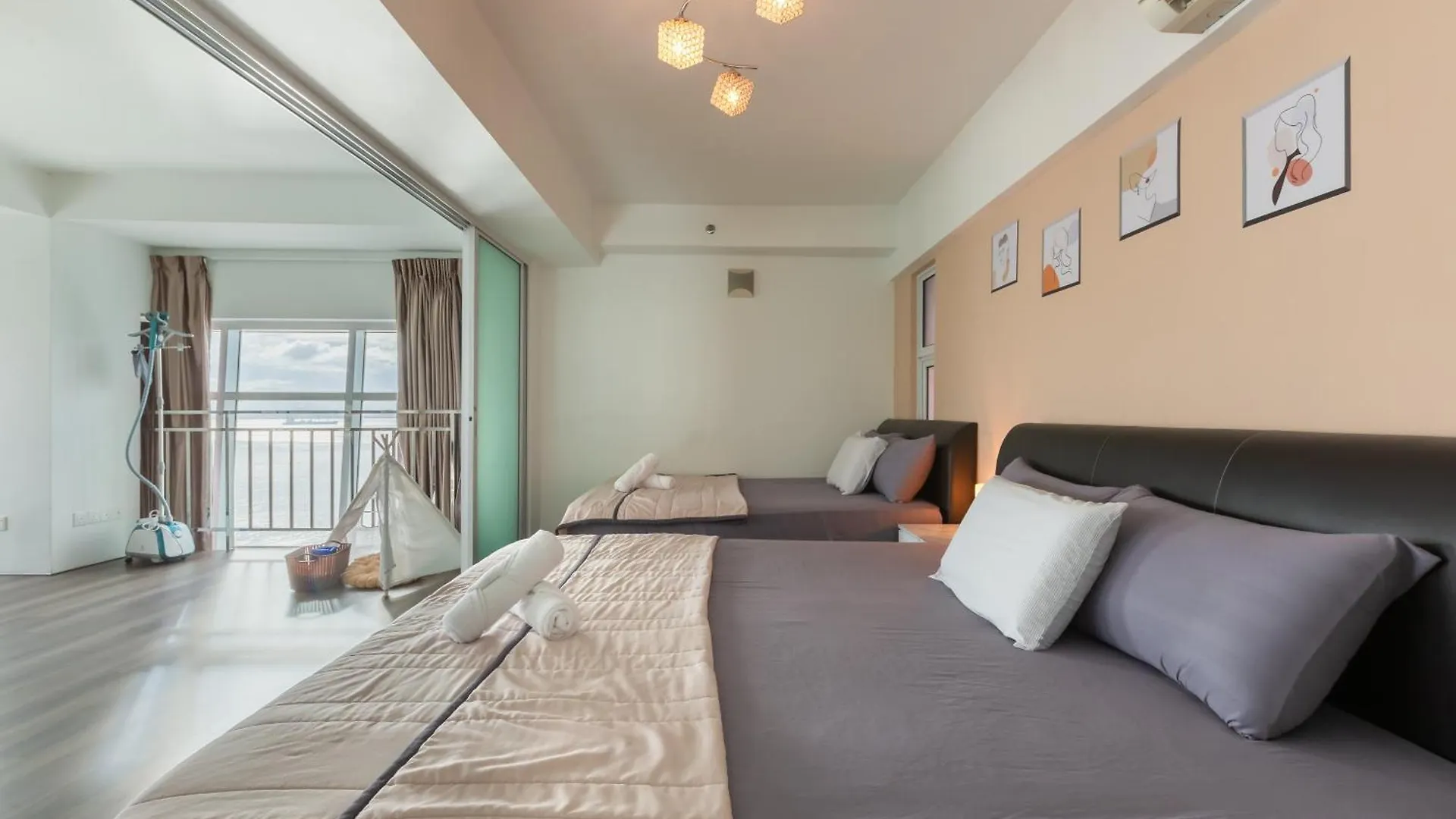 Apartment Maritime Seaview Comfy Suite Penang With Tvbox,Pool,Freewifi,2-8Pax Jelutong Malaysia